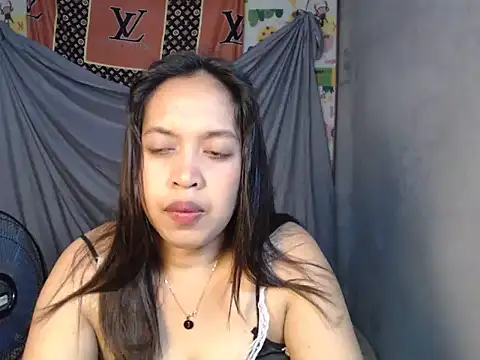 Snapshot of urasian_davao chatting on October 20, 12:17 pm urasian davao online show from October 20, 12:17 pm
