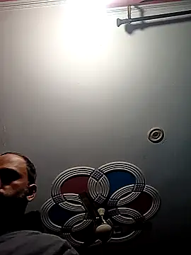 amitkumarkangra online show from November 18, 1:10 am