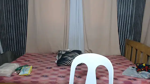 joanpetite online show from October 12, 1:51 am