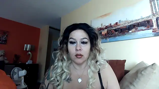 Snapshot of number1slut chatting on March 4, 4:30 pm number1slut online show from March 4, 4:30 pm