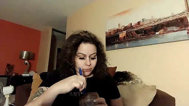 Snapshot of number1slut chatting on February 22, 4:18 am number1slut online show from February 22, 4:18 am