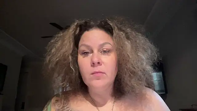 Snapshot of number1slut chatting on September 18, 12:08 pm number1slut online show from September 18, 12:08 pm