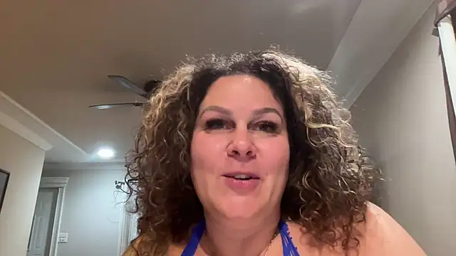 Snapshot of number1slut chatting on September 27, 3:34 am number1slut online show from September 27, 3:34 am