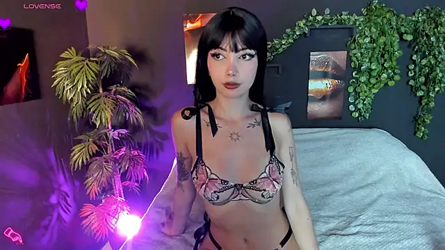 Snapshot of Evelyn_Russoo chatting on September 16, 1:56 pm Evelyn Russoo online show from September 16, 1:56 pm