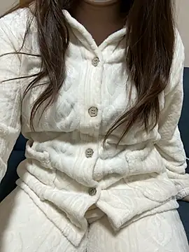 mayu06000 online show from December 19, 5:37 pm