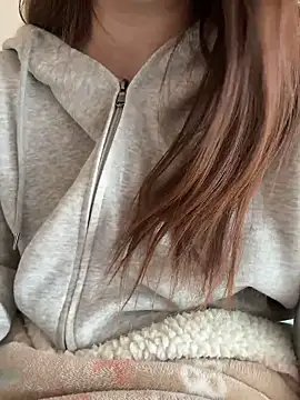 mayu06000 online show from February 5, 6:20 am