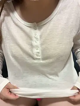 mayu06000 online show from November 1, 4:45 pm