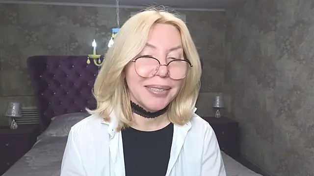 Wendy Waves online show from November 16, 12:54 pm