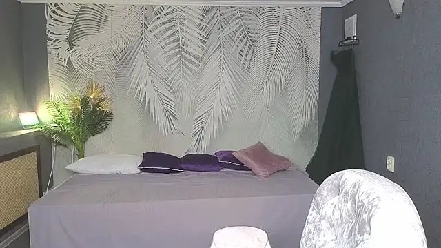 Wendy Waves online show from June 20, 2:11 pm