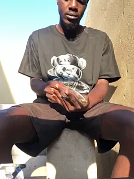 cuminsidebby online show from March 31, 5:31 am