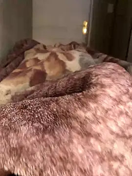 cuminsidebby online show from January 14, 5:00 am