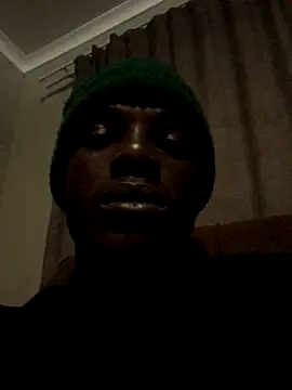 cuminsidebby online show from November 6, 5:06 pm