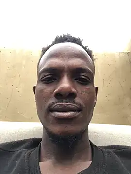 cuminsidebby online show from March 28, 7:09 am