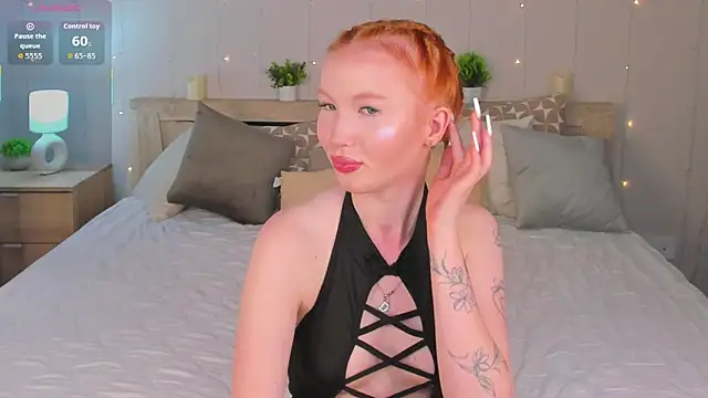 Snapshot of Anna_Patterson chatting on October 14, 8:59 am Anna Patterson online show from October 14, 8:59 am