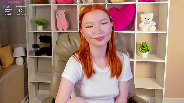 Snapshot of Anna_Patterson chatting on September 28, 8:43 am Anna Patterson online show from September 28, 8:43 am
