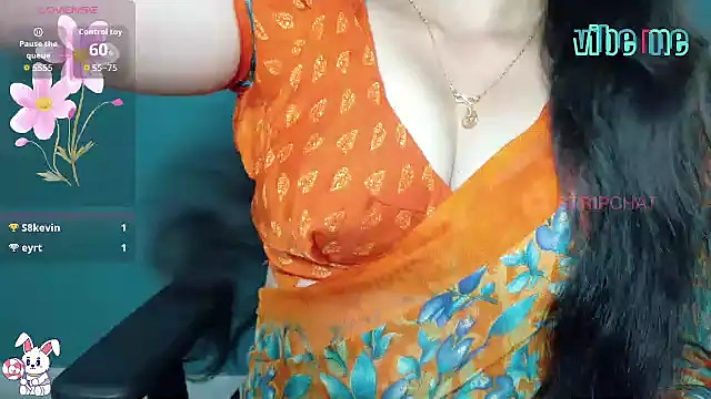 Snapshot of megHana_teLugGu chatting on October 27, 4:02 am megHana teLugGu online show from October 27, 4:02 am