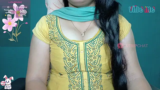 Snapshot of megHana_teLugGu chatting on September 22, 10:10 am megHana teLugGu online show from September 22, 10:10 am