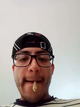 Jaleale33 online show from November 26, 4:07 pm