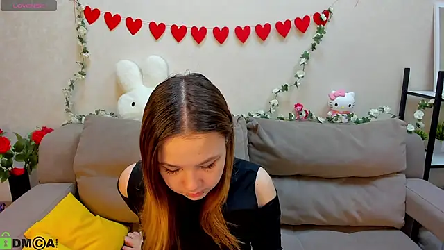 Snapshot of Lori_Blossom chatting on February 26, 9:31 am Lori Blossom online show from February 26, 9:31 am