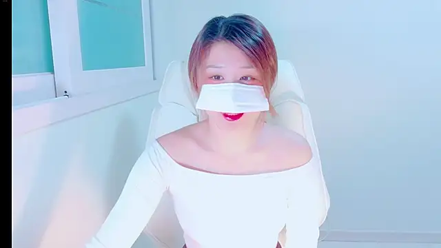 hyeony s96 online show from October 28, 1:10 pm