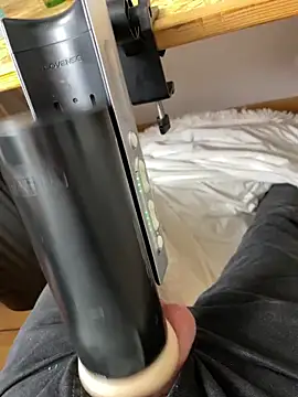 BenReich online show from November 25, 2:01 am