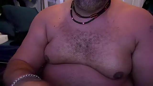 TheGreenEyedBear online show from June 10, 8:04 am