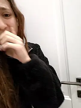 Snapshot of yourfavpsy_ chatting on October 15, 12:13 pm yourfavpsy online show from October 15, 12:13 pm