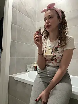 Snapshot of yourfavpsy_ chatting on January 10, 11:27 am yourfavpsy online show from January 10, 11:27 am