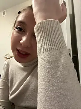 Snapshot of yourfavpsy_ chatting on December 15, 4:46 pm yourfavpsy online show from December 15, 4:46 pm