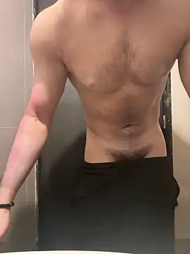 FitNhot sam online show from March 16, 7:16 pm