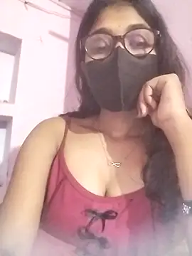 Snapshot of sexykrisha chatting on November 4, 3:32 am sexykrisha online show from November 4, 3:32 am