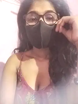 Snapshot of sexykrisha chatting on September 12, 12:22 am sexykrisha online show from September 12, 12:22 am