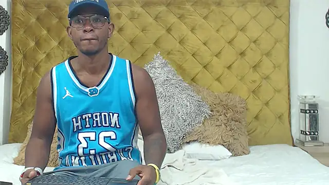 AndyCalifornia1 online show from December 4, 12:37 pm