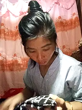 Snapshot of Phuongphuongg chatting on September 23, 1:34 am Phuongphuongg online show from September 23, 1:34 am