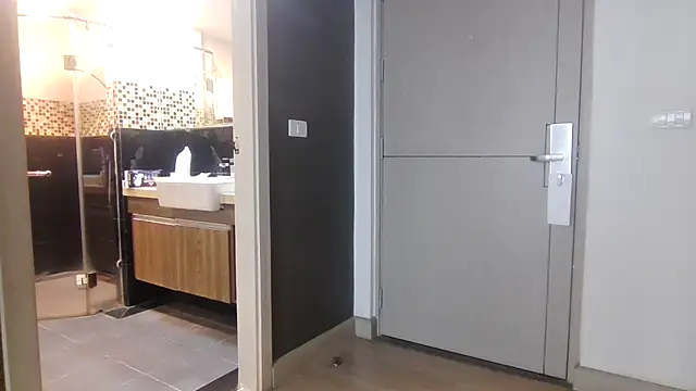 Snapshot of BigDickDaddddy chatting on November 17, 6:50 am BigDickDaddddy online show from November 17, 6:50 am