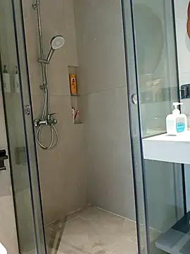 Snapshot of BigDickDaddddy chatting on October 7, 4:02 am BigDickDaddddy online show from October 7, 4:02 am