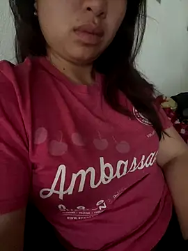 Snapshot of Nhung584 chatting on October 6, 12:12 am Nhung584 online show from October 6, 12:12 am