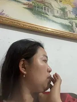 Snapshot of Nhung584 chatting on October 26, 1:11 pm Nhung584 online show from October 26, 1:11 pm