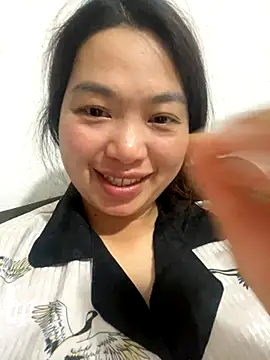 Snapshot of Nhung584 chatting on October 18, 12:07 pm Nhung584 online show from October 18, 12:07 pm