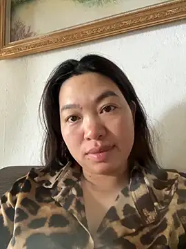 Snapshot of Nhung584 chatting on October 26, 12:55 am Nhung584 online show from October 26, 12:55 am