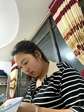 Snapshot of Nhung584 chatting on September 30, 12:55 pm Nhung584 online show from September 30, 12:55 pm