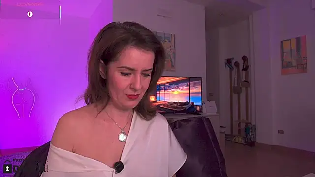 Witch in Silk online show from November 5, 5:49 pm