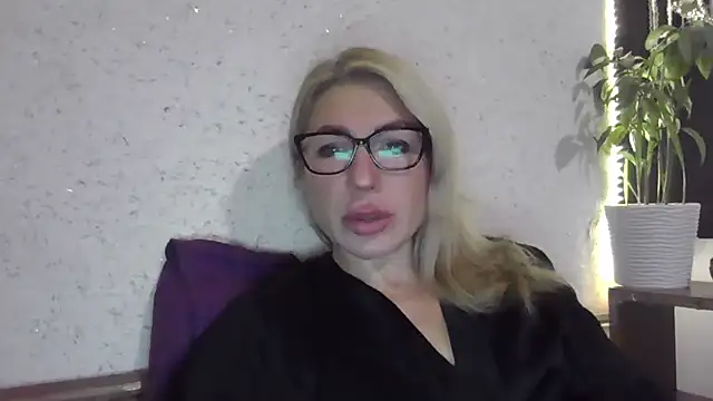 fox red lady7 online show from November 7, 7:29 pm