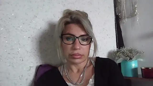 fox red lady7 online show from January 15, 10:51 am