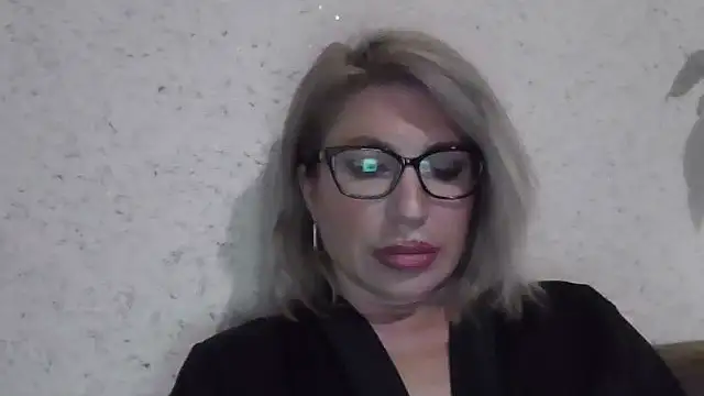 fox red lady7 online show from April 12, 8:56 pm