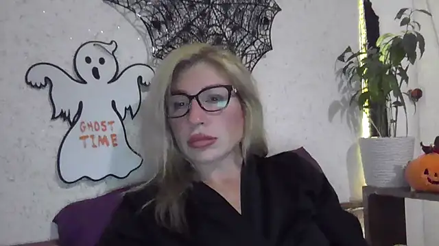 fox red lady7 online show from October 27, 7:04 pm