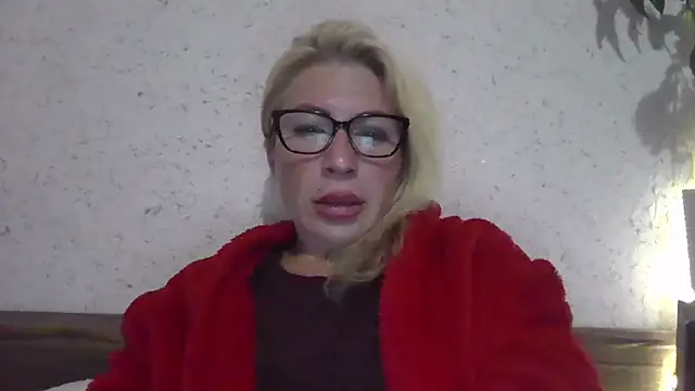 fox red lady7 online show from October 5, 7:04 pm