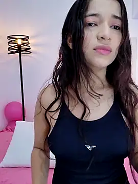 LUNAA    online show from October 3, 4:03 am
