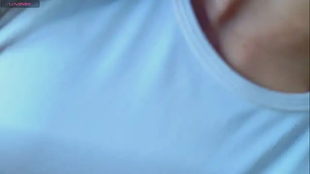 LUNAA    online show from March 26, 3:38 am