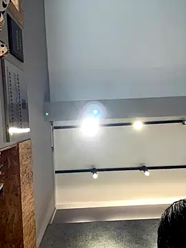 sonwmelt1 online show from September 21, 6:29 am